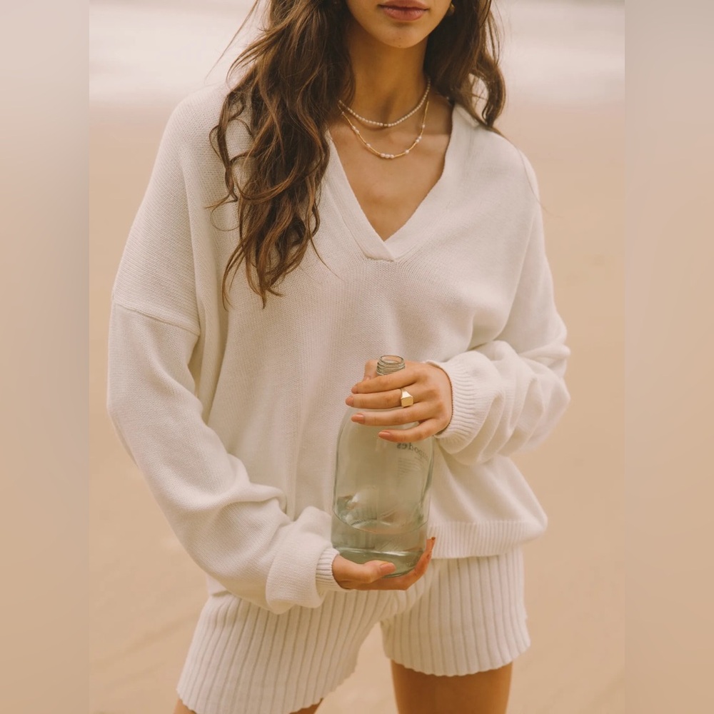 Araminta James Set Cotton Snow White sweater and shorts collared high rise